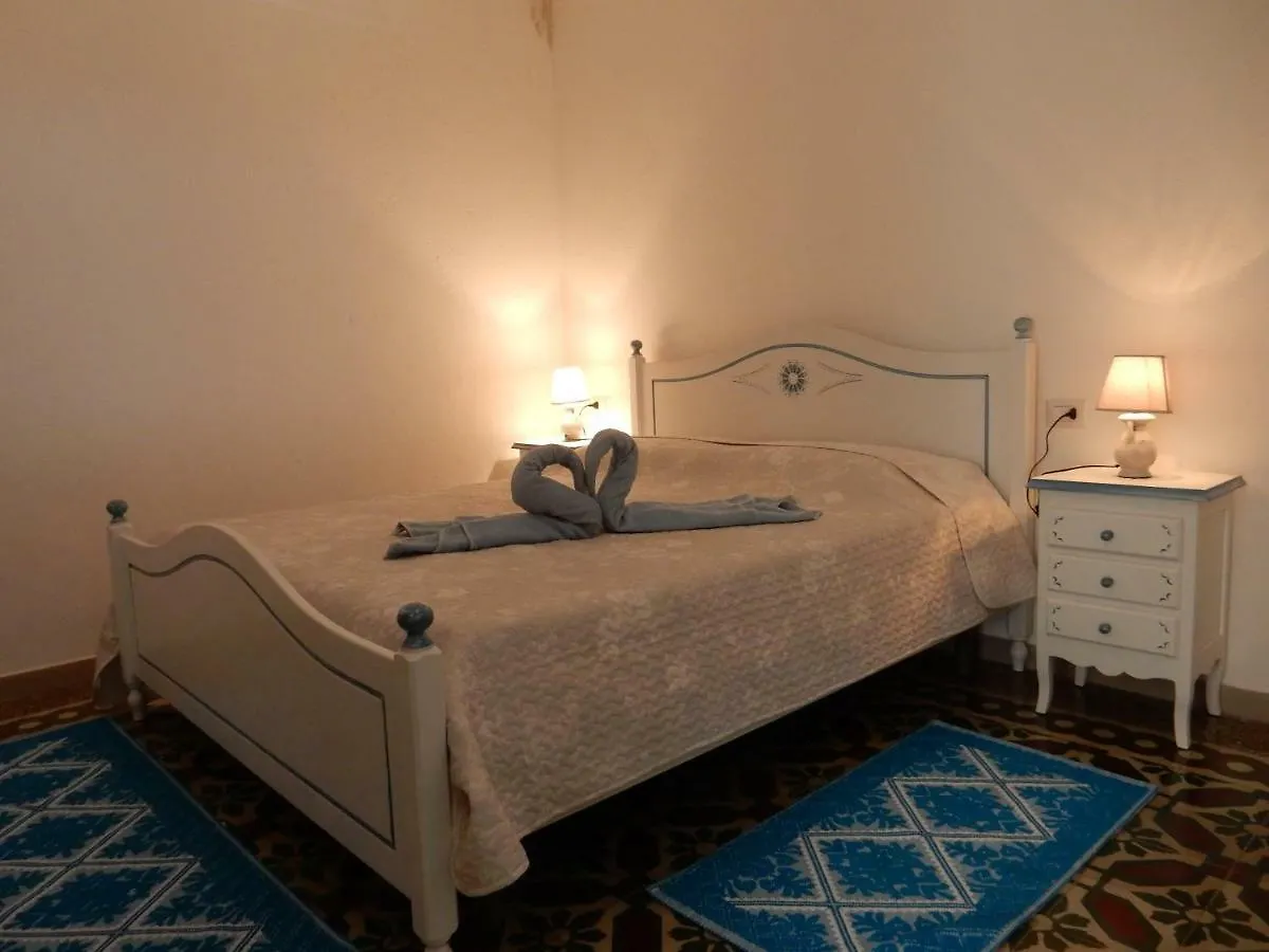 B&B Eleonora D'Arborea, Centro Storico Posada  Bed & Breakfast Posada (Sardinia)